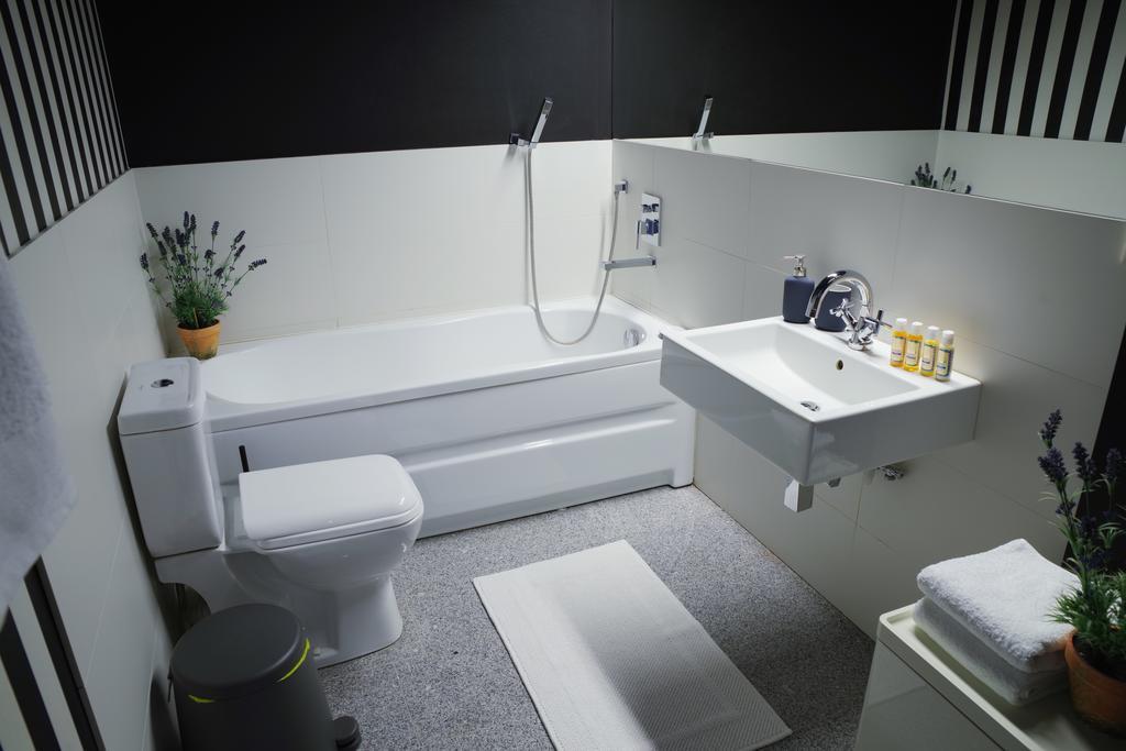 Apartament White シレーム エクステリア 写真